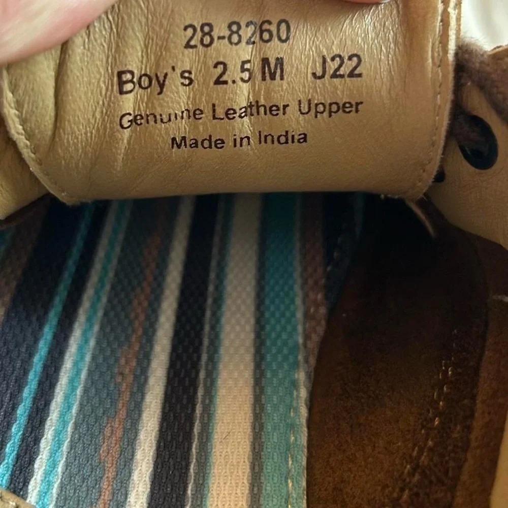 Johnston & Murphy McGuffey Boys Dress Shoes – Size 2.5